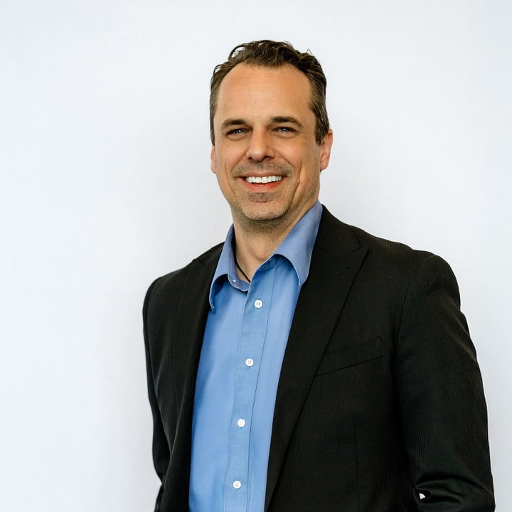 Ian Bauer